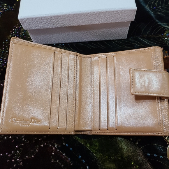 Dior Lady Dior Cannage wallet - Picture 10 of 13